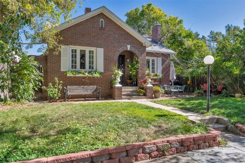 290 S Marion Parkway, Denver, CO, 80209 | Card Image