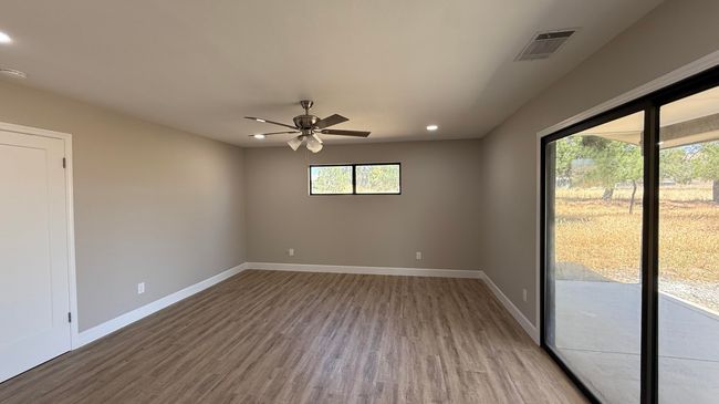 27057 Avenue 196, House other with 3 bedrooms, 2 bathrooms and null parking in Strathmore CA | Image 24