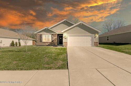 138 Apple Tree Way, Shelbyville, KY, 40065-1777 | Card Image
