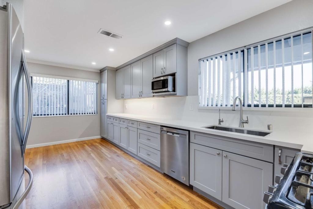 Residential Lease in Saratoga 4