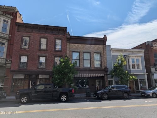 1-133 Remsen St, Cohoes, NY, 12047-3187 | Card Image
