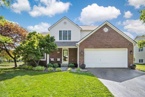 3172 Goodman Meadows Dr, Hilliard, OH, 43026-5020 | Card Image