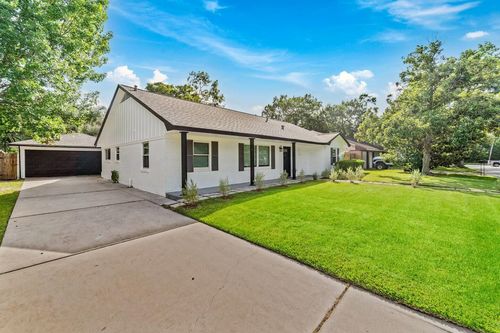 1206 Timber Ln, Friendswood, TX, 77546-4909 | Card Image