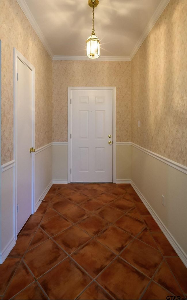 APT-602 - 5401 Hollytree Dr, Condo with 3 bedrooms, 2 bathrooms and null parking in Tyler TX | Image 10