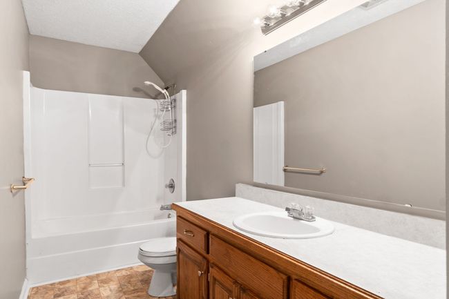 122 Gleaves Ln, House other with 3 bedrooms, 1 bathrooms and 2 parking in Oak Grove KY | Image 16