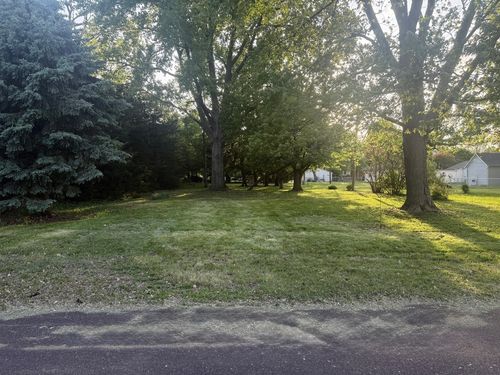 109 S Eastern Ave, Minier, IL, 61759-7574 | Card Image