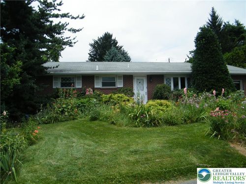 3415 Kathleen Ave, Allentown, PA, 18103-7916 | Card Image