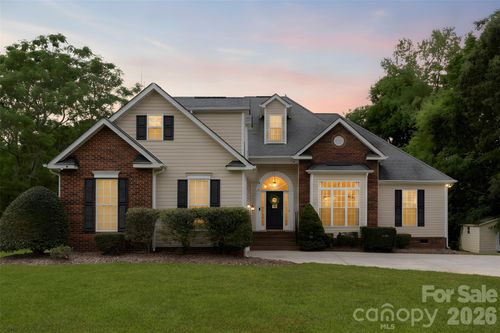 2801 Sweetgrass Ln, Monroe, NC, 28112-9159 | Card Image