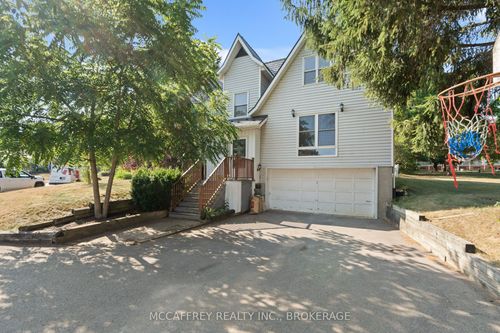 1 Slash Rd, Napanee, ON, K7R2Z6 | Card Image