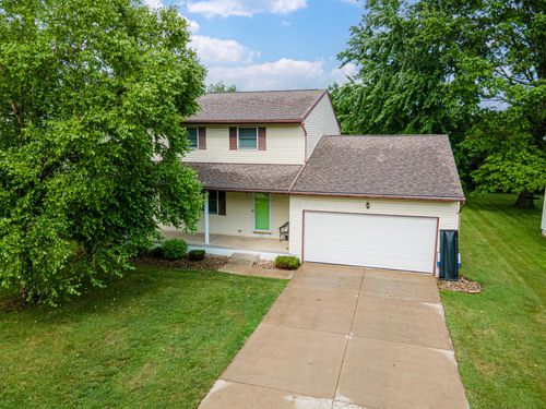 925 Tamarack Dr, Willard, OH, 44890-9443 | Card Image