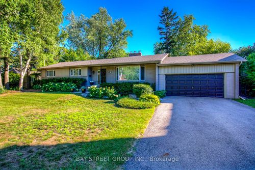 256 Eastcourt Rd, Oakville, ON, L6J4Y4 | Card Image