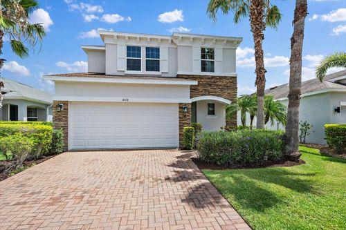 8418 Nandina Dr, SARASOTA, FL, 34240-9525 | Card Image