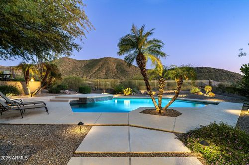 11115 E Winchcomb Dr, Scottsdale, AZ, 85255-1616 | Card Image