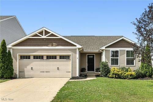 107 Lakeview Cir, Amherst, OH, 44001-1000 | Card Image