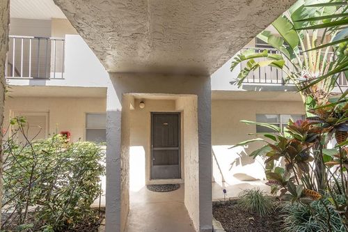 apt-h6-100 E Kentucky Ave, DELAND, FL, 32724-2385 | Card Image