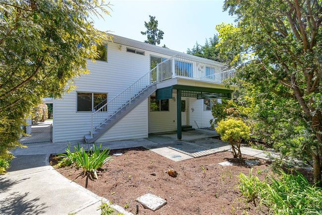 1571 Juan De Fuca Blvd, House other with 5 bedrooms, 3 bathrooms and 4 parking in Parksville BC | Image 45