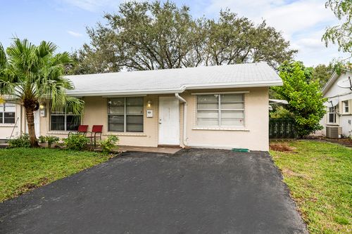 9423 Sw 52nd Ct, Cooper City, FL, 33328-4111 | Card Image