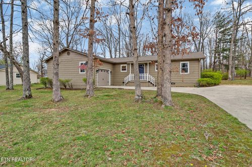 115 Eagle Ln, Crossville, TN, 38558-7167 | Card Image