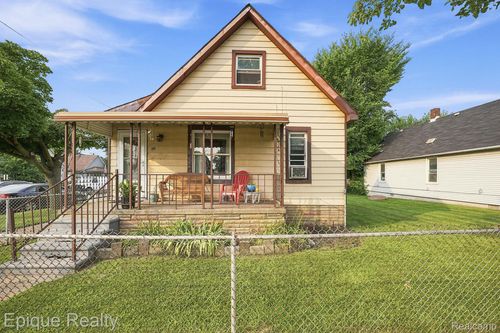 75 E Cicotte St, River Rouge, MI, 48218-1681 | Card Image