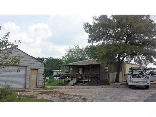 1819 S Chestnut Street, Lampasas, TX, 76550 | Card Image