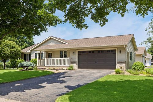 843 Leroy Ln, RIVER FALLS, WI, 54022-1291 | Card Image