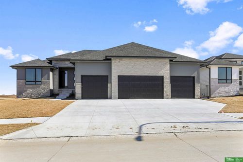 5915 N 197th St, Elkhorn, NE, 68022-6588 | Card Image