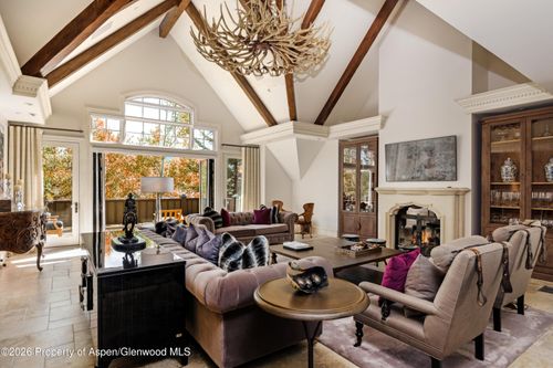 204 Oregon Trl, Aspen, CO, 81611-3027 | Card Image