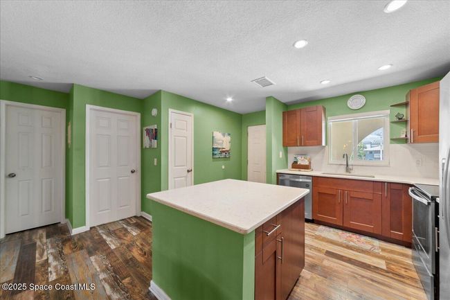 809 - 201 Saint Lucie Ln, Condo with 2 bedrooms, 2 bathrooms and null parking in Cocoa Beach FL | Image 8