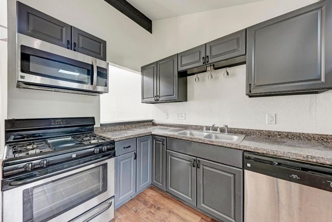 APT-2 - 1010 W 23 Rd St, Condo with 2 bedrooms, 2 bathrooms and 1 parking in Austin TX | Image 11