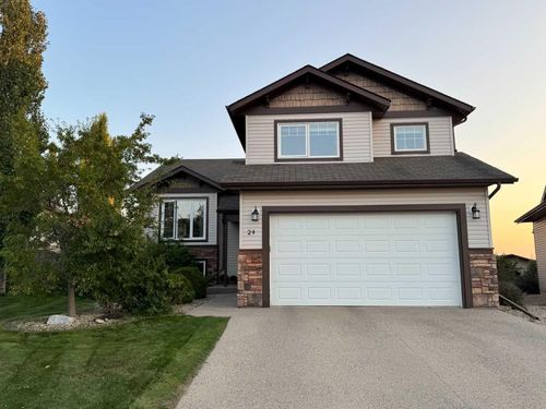 24 Illingworth Close, Red Deer, AB, T4R0B4 | Card Image