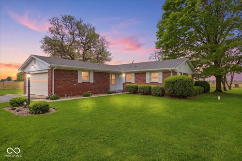 1598 S Thompson Rd, Shelbyville, IN, 46176-9286 | Card Image