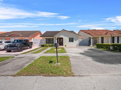 10211 Nw 128th Ter, Hialeah Gardens, FL, 33018-6007 | Card Image