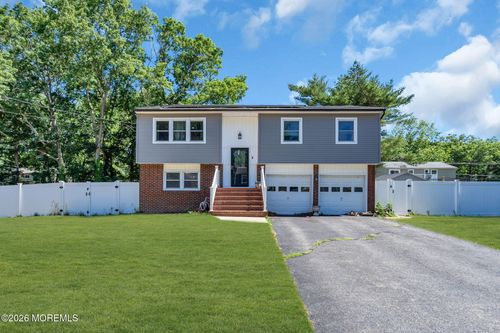 3 Widgeon Dr, Bayville, NJ, 08721-1917 | Card Image