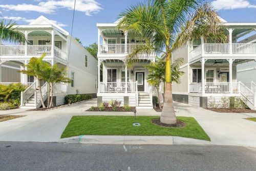 324 6th St E, BRADENTON, FL, 34208-1130 | Card Image