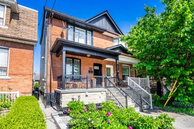 1251 Dufferin St, Home with 3 bedrooms, 3 bathrooms and 2 parking in Toronto ON | Image 2