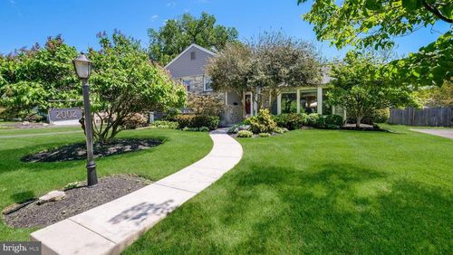 2002 Lantern Ln, ORELAND, PA, 19075-2512 | Card Image
