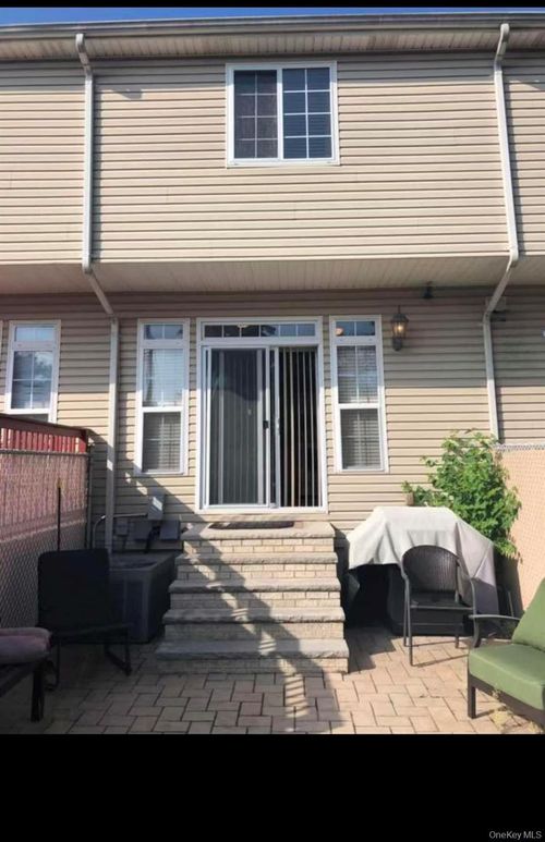 24 Merrill Ave, Staten Island, NY, 10314-3312 | Card Image