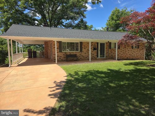 6318 Barrs Ln, LANHAM, MD, 20706-2842 | Card Image