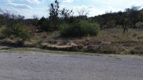 000 Lake Point Rd, Comanche, TX, 76442 | Card Image