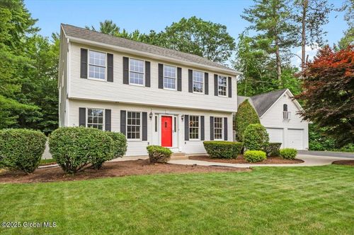 27 Willow Rd, Queensbury, NY, 12804-1241 | Card Image