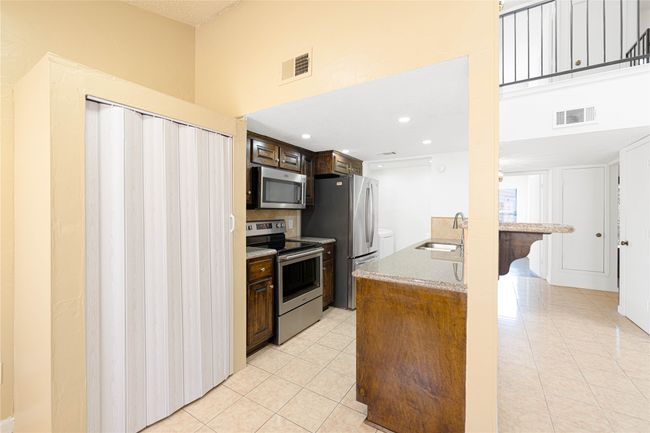 1837 Amber Ln, Townhouse with 2 bedrooms, 2 bathrooms and null parking in Carrollton TX | Image 7