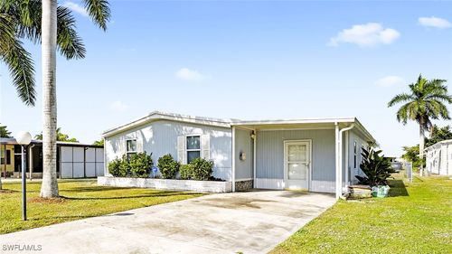 111 Grassy Key Ln, NAPLES, FL, 34114-8403 | Card Image