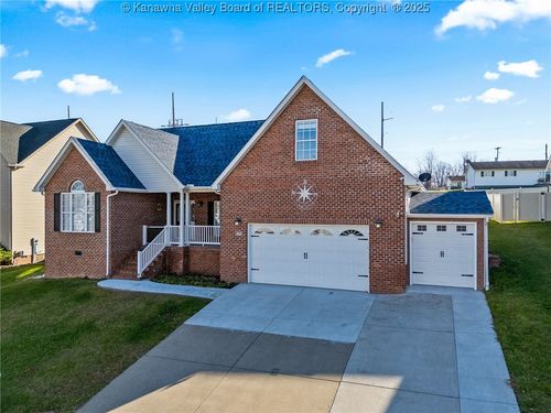 5002 Rosecrest Dr, Hurricane, WV, 25526-1363 | Card Image