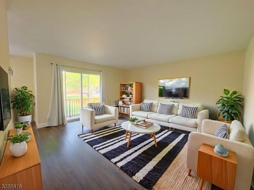 unit-3f-798 Eves Dr, Hillsborough, NJ, 08844-4989 | Card Image