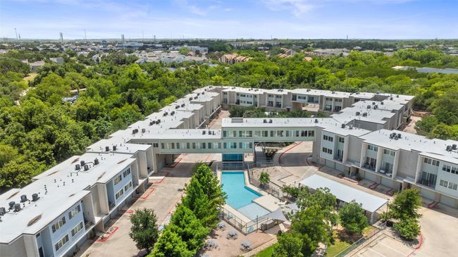 Bird's eye view of a pool | Image 22