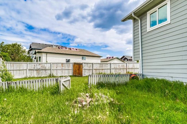 38 Saddlemead Way Ne, House other with 4 bedrooms, 2 bathrooms and 2 parking in Calgary AB | Image 26