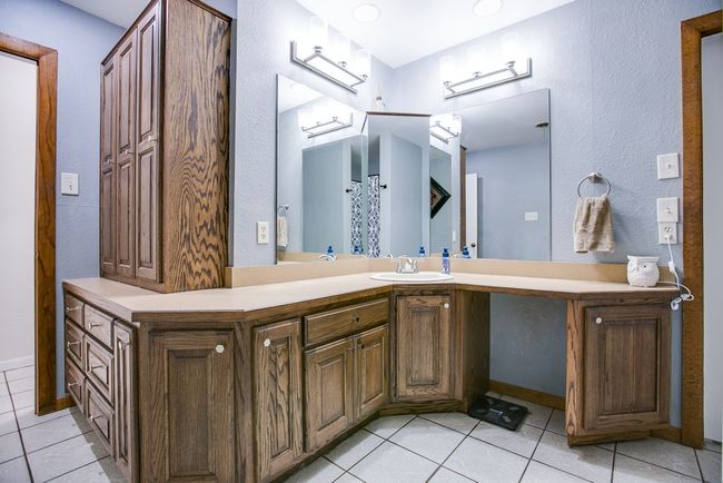 104 Largent Ave, House other with 4 bedrooms, 2 bathrooms and 2 parking in Ballinger TX | Image 24