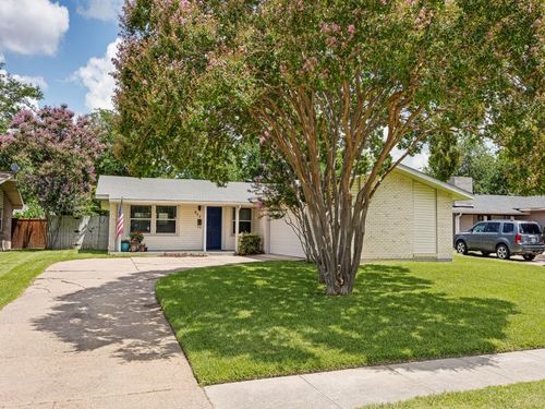 922 Forreston Dr, Richardson, TX, 75080-4001 | Card Image