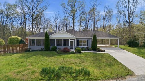 330 Burton Ridge Rd, Silver Point, TN, 38582-7923 | Card Image