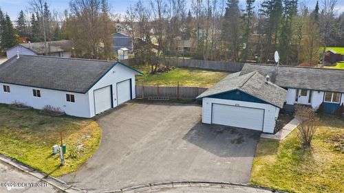 204 Pamela Ct, Kenai, AK, 99611-6813 | Card Image